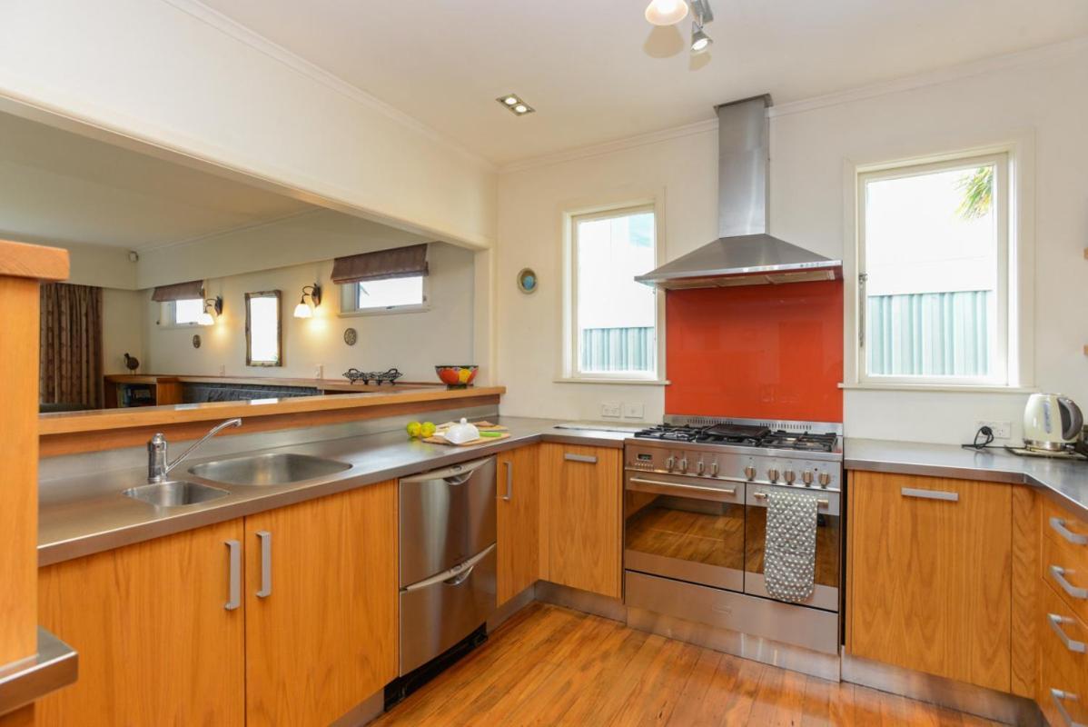 Breakwater Cottage - Napier Holiday Home 외부 사진