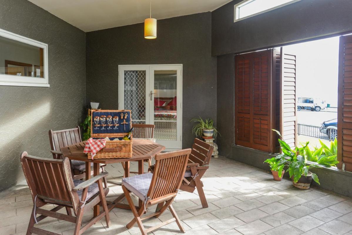 Breakwater Cottage - Napier Holiday Home 외부 사진